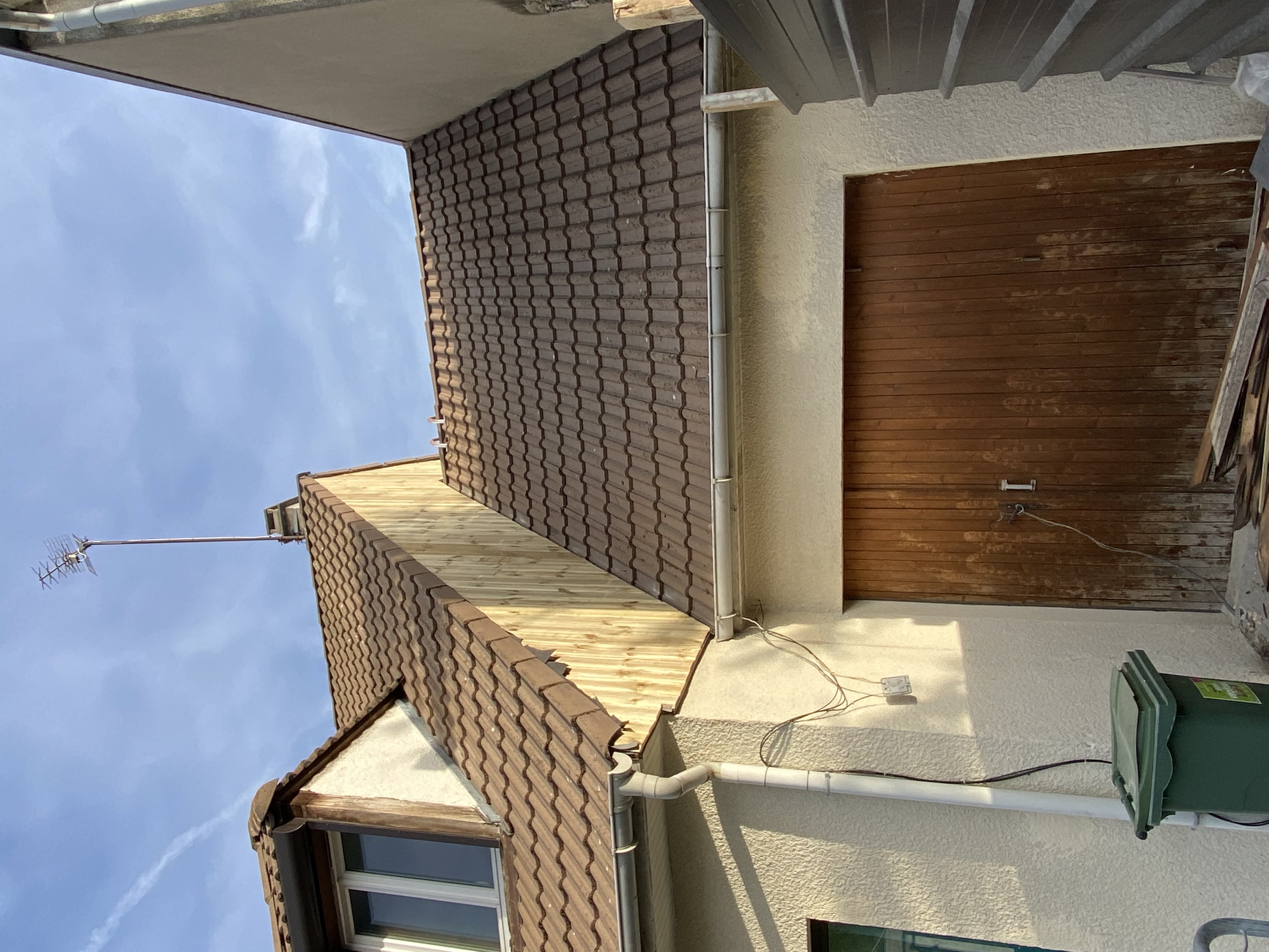 Pose de bandeau bois sur facade vitry sur seine 94400